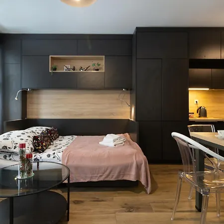 Appartamento Moonlight Shadow Courtyard In Old Town *